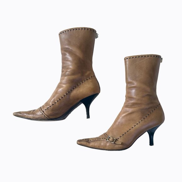 Vintage Prada Stivali Camel Leather Boot 7.5/38 Italian Kitten Heel Back Zip Y2K - Picture 2 of 14